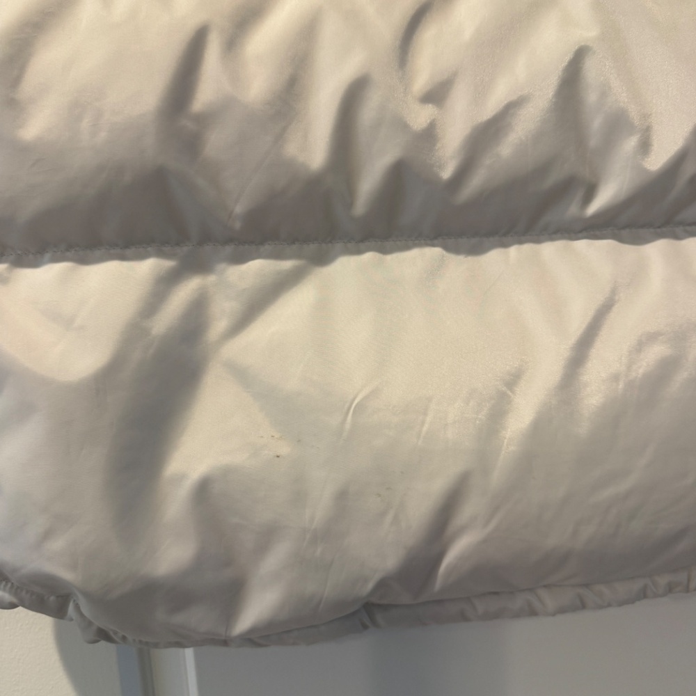 Coach Puffer Vest - Picture 3 of 4